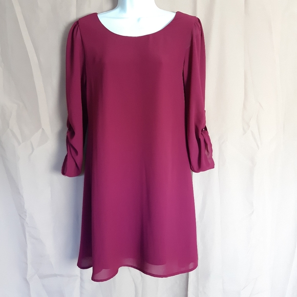 Speechless Dresses & Skirts - Speechless Flowy Shift Dress